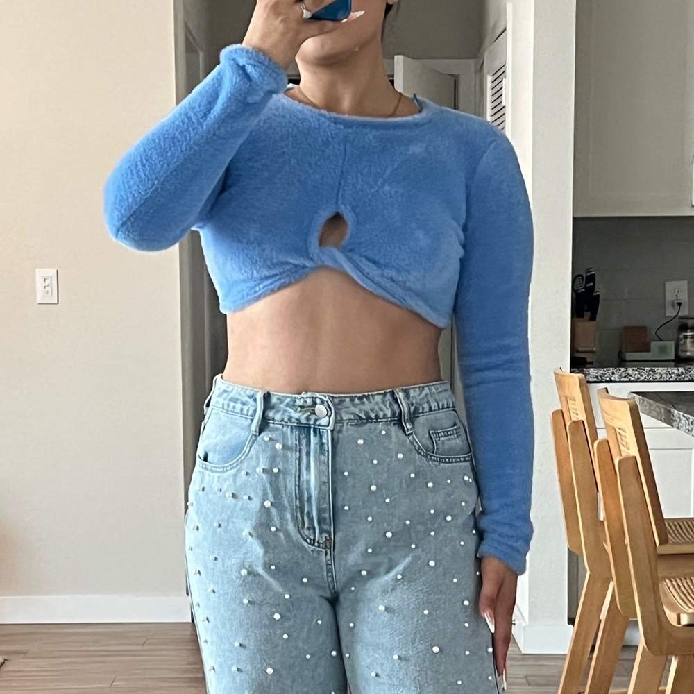 Fuzzy Crop Top - Picture 2 of 4